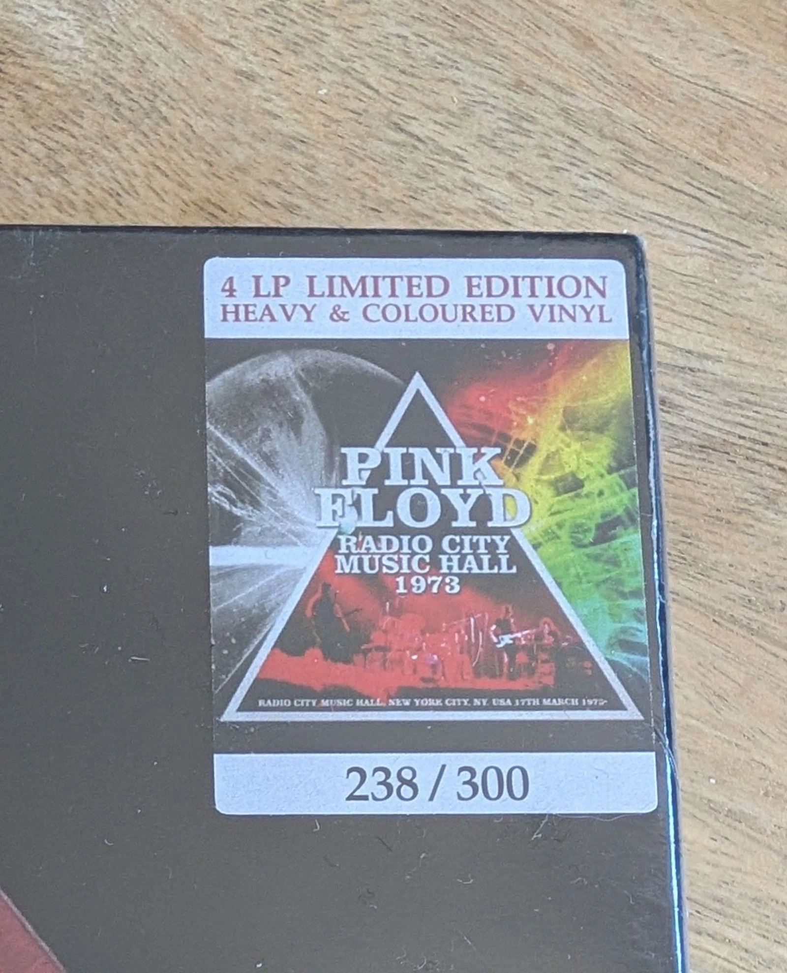 Caja Pink Floyd de 4 vinilos de color nuevos y sellados – photo 2
